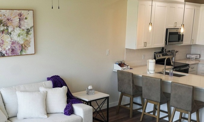 Stephenville House | Heavenly - Location, location, location!