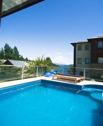 Playa Bonita Apartment | Hermoso departamento frente al lago con piscina
