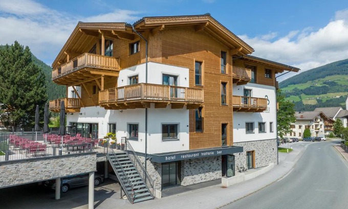 Hollersbach im Pinzgau Hotel | Herz3 Hotel Bar Restaurant Trattoria