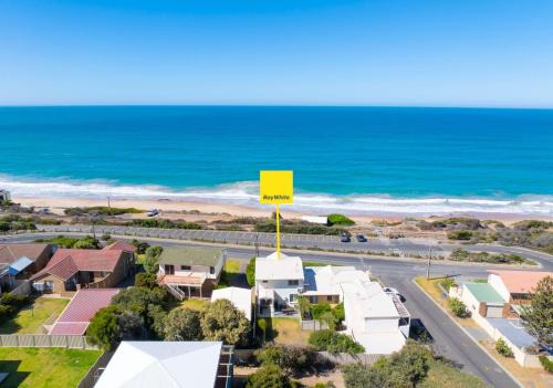 Port Elliot House | Hey Boomer - 2-8 Railway Tce, Port Elliot