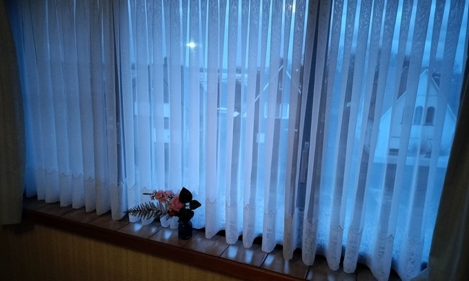 Vrasene House | Hi.nIt's family house with rooms , private room wifi shared kitchen,WC , douche.