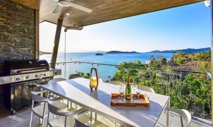 Hamilton Island Apartment | Hidden Cove 17, Hamilton Island - - free buggy included