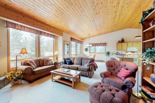 Big Sky Apartment | Hidden Village 25 Timbercrest