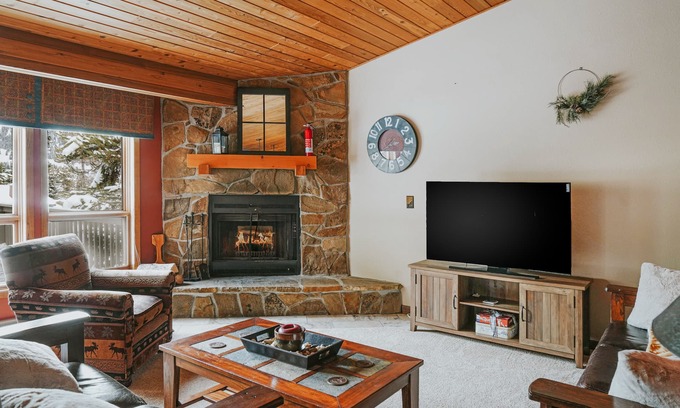 Big Sky House | High Country dog-friendly townhome with fireplace & private balcony