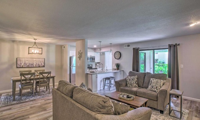 Central Scottsdale Apartment | High-End Scottsdale Sanctuary with Pool Access!