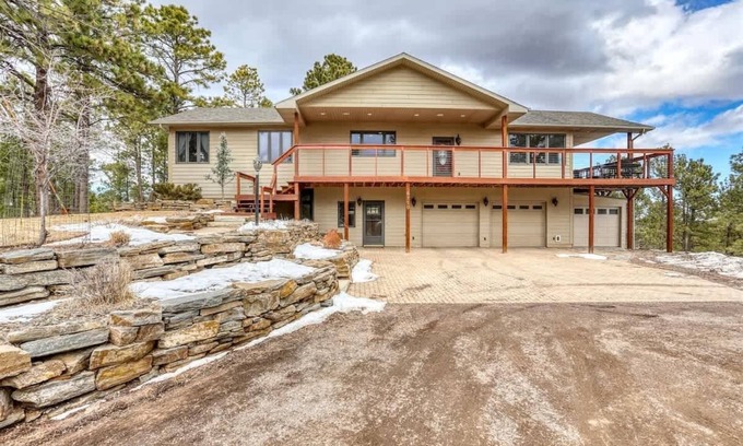 Colonial Pine Hills House | Highland Hilltop Retreat