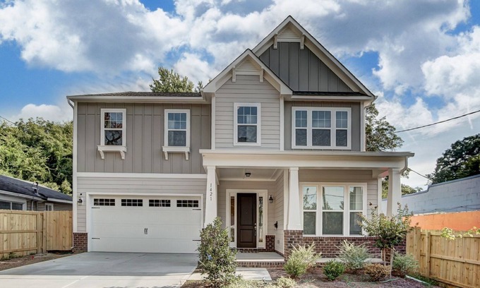 Charlotte House | Highly Desired Beautiful Huge Craftsman Home -1mile Uptown!