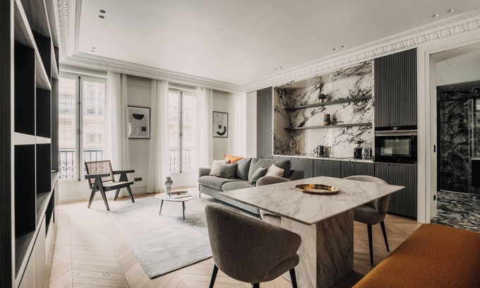 8th Arrondissement Apartment | HIGHSTAY - Luxury Serviced Apartments - Champs-Elysées