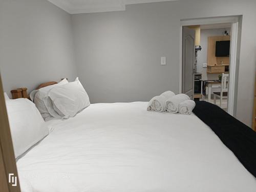 Grahamstown Apartment | Hill 60 Cottages