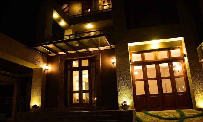 Kandy Hotel | Hill Roost