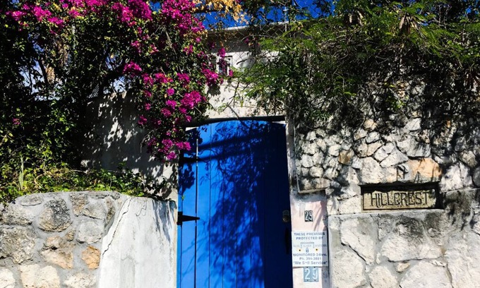 Downtown Nassau Hotel | Hillcrest