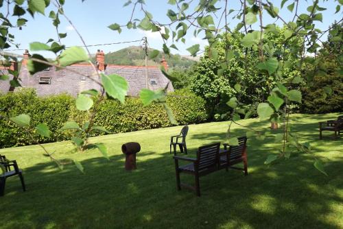 Llangollen House | Hillcrest Guest House