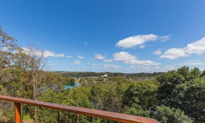 Tweed Heads South House | Hillcrest Retreat with River Views
