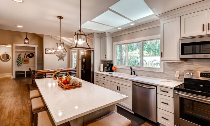 Lawton Woods House | Hilton Head Home in Sea Pines, ½ Mi to the Beach!