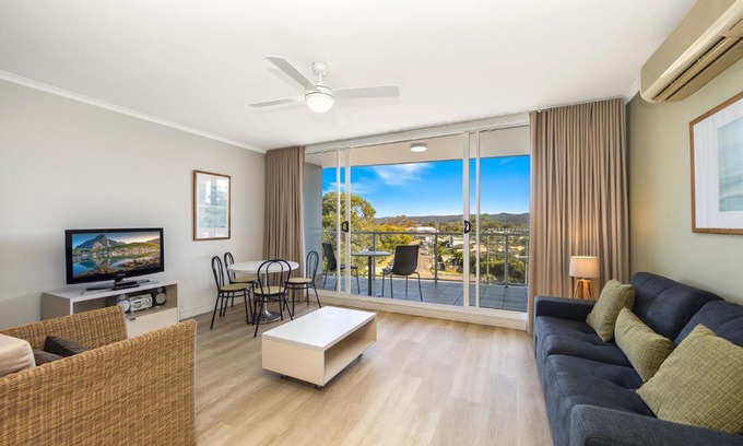 Ettalong Beach House | Hinterland Luxury - 1 Bedroom Hinterland View Apt