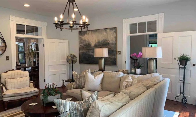 Mount Vernon House | Historic Boyd Harvey House and Grounds by RedAwning