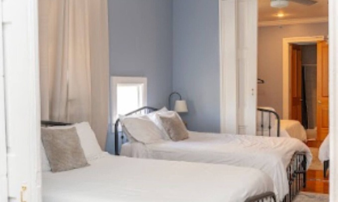 Saint Roch House | Historic Music St Home - Large Groups 5BR 3.5BA
