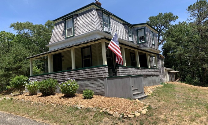 East Chop House | Historic Oak Bluffs home, short walk to town, beach, and harbor.