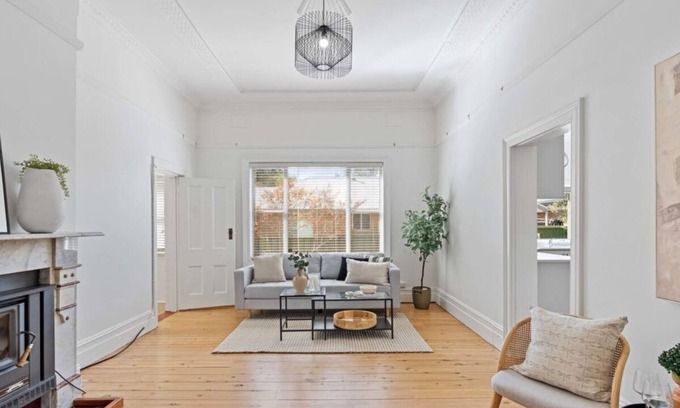 Orange House | Historical cosy oasis | Orange NSW