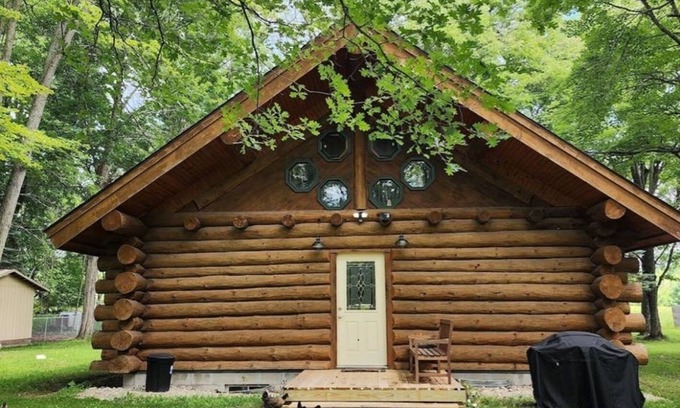 Crivitz Cottage | Hobby Farm Cottage