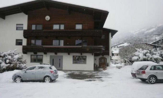 Hart im Zillertal Apartment | Holiday apartment Hart im Zillertal for 2 - 5 persons with 2 bedrooms - Holiday apartment
