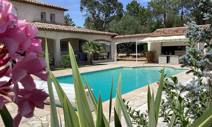 La Bouverie Apartment | Holiday Apartment "Clos Saint Jean" with Pool, Private Terrace & Wi-Fi