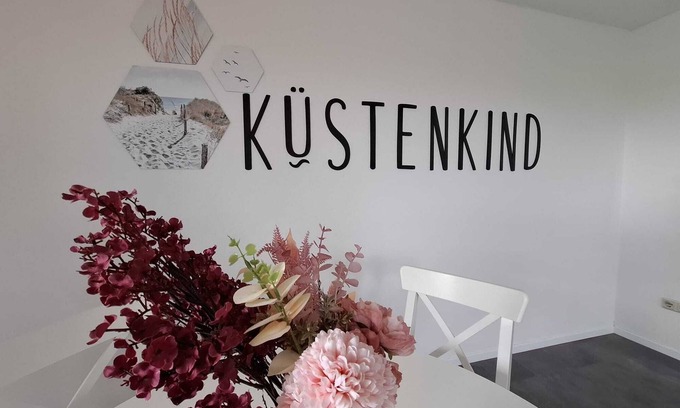 Friedrichskoog Apartment | Holiday Apartment 'Kleine Auszeit' with Wi-Fi
