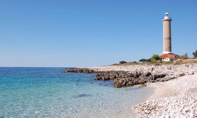 Verunic Apartment | Holiday apartment 10 m from the sea