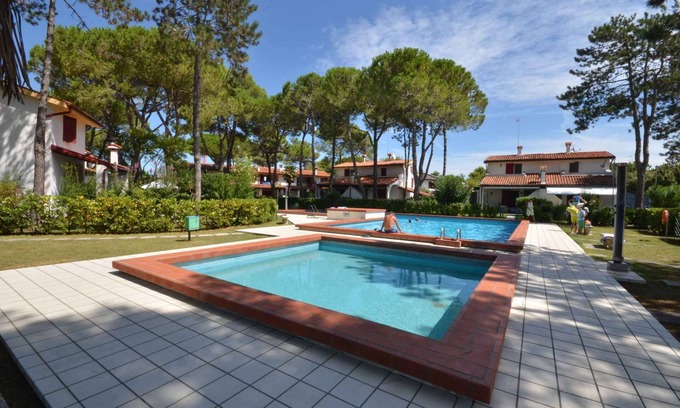 Bibione Lido dei Pini Apartment | Holiday apartment mit Terrasse und Pool