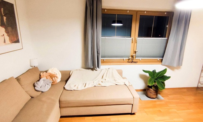 Stall Apartment | Holiday Apartment 'Mizi' with Mountain View, Balcony and Wi-Fi