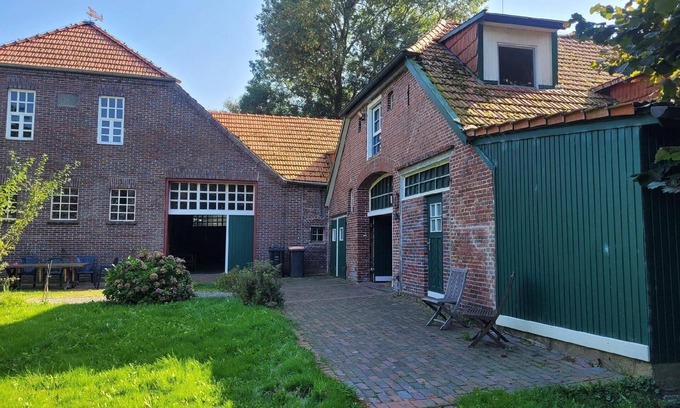 Varel Apartment | Holiday apartment Moorhausen for 1 - 8 persons with 5 bedrooms - Holiday apartment