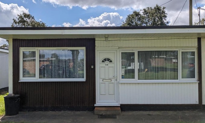 Great Yarmouth Ski Chalet | Holiday at Hemsby