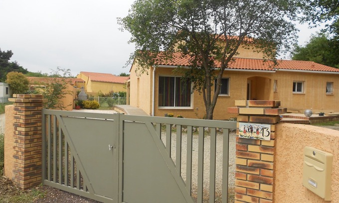 Saint-Jean-Pla-de-Corts Apartment | Holiday rental in Cures