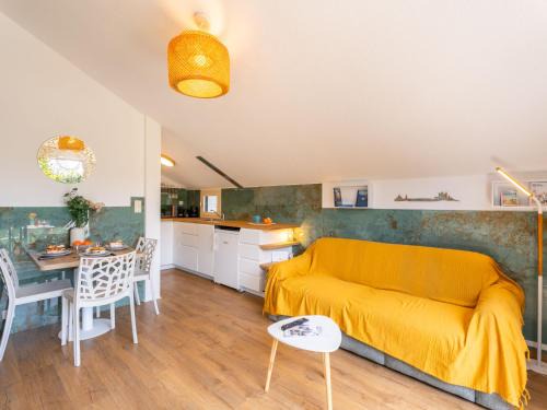 Saint-Pierre-Quiberon House | Holiday Home Le Parco by Interhome