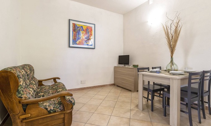 Olmedo House | Holiday Home 'Casa Gabri' with Mountain View, Shared Garden and Air Conditioning