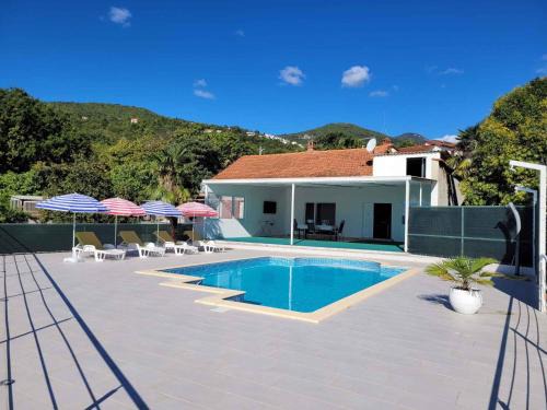 Ika House | Holiday home in Ika 15138