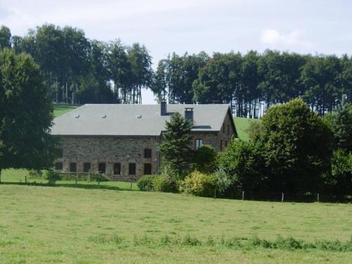Commanster House | Holiday Home in Rogery with Sauna