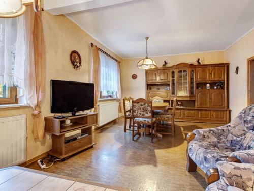 Gleichamberg House | Holiday home in Thuringia with private terrace use of a garden and pool