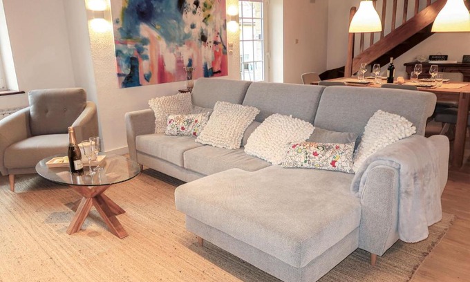 Plounevez-Lochrist House | Holiday Home Ker Maeziou 1 - PLR210