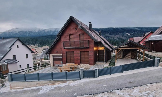 Canton 10 Ski Chalet | Holiday home Maša - Kupres