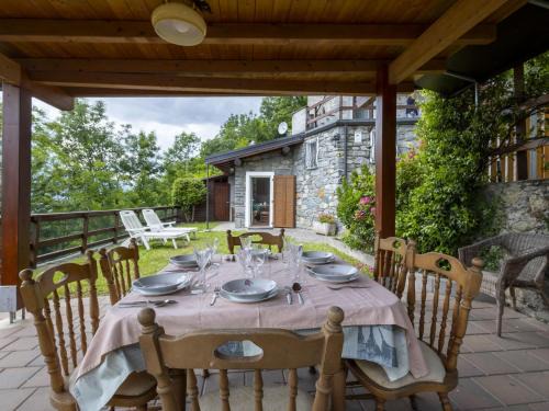 Traona House | Holiday Home Moncucco Mountain Home by Interhome