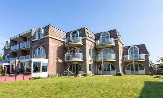 Burgerbrug Apartment | Holiday home Residenz Polderblick 16 in Burgerbrug. Suitable for 4 people, 2 bedrooms.