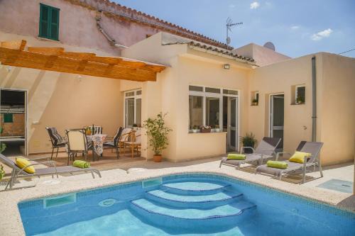 Ariany House | Holiday Home Ribot