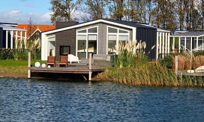 Wemeldinge House | Holiday Home Vakantiehuis Ruisweg 62 by Interhome