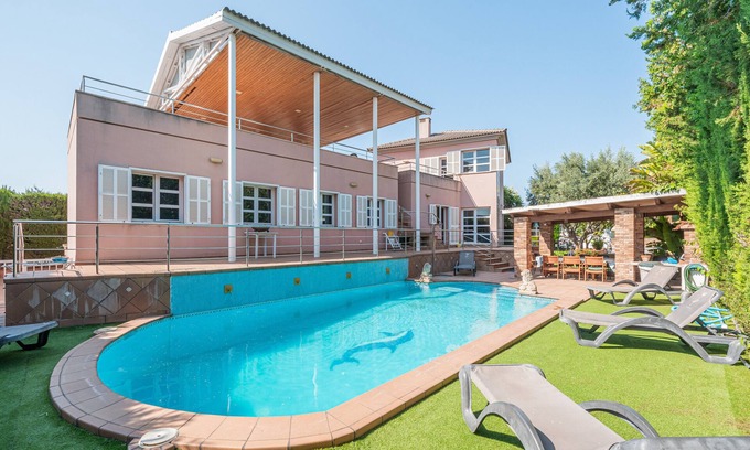 Pont d'Inca House | Holiday Home "Villa Alfabia" with Private Pool & Wi-Fi