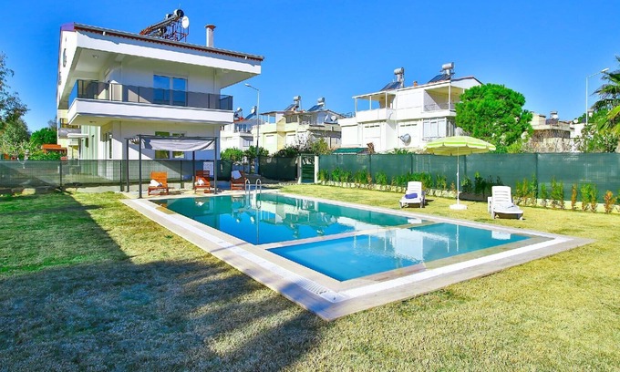Bogazkent House | Holiday house Boğazkent for 1 - 8 persons with 3 bedrooms - Twin house