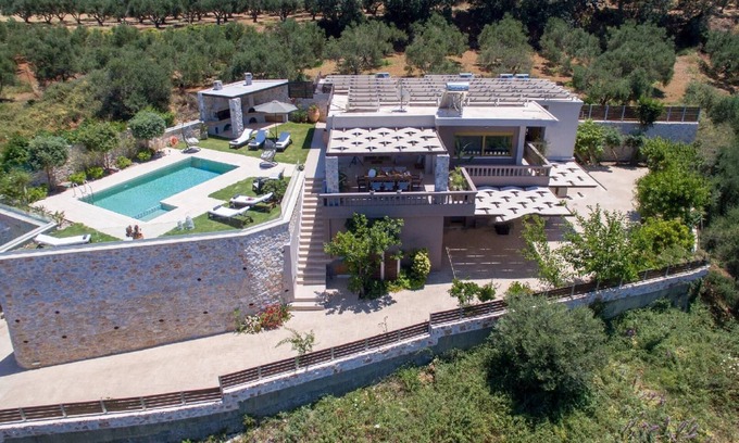Kolymbari House | Holiday house Maleme Kriti for 1 - 8 persons with 4 bedrooms - Holiday house