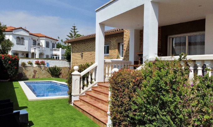 Miami Platja House | Holiday house Miami-Platja for 1 - 8 persons with 4 bedrooms - Holiday home