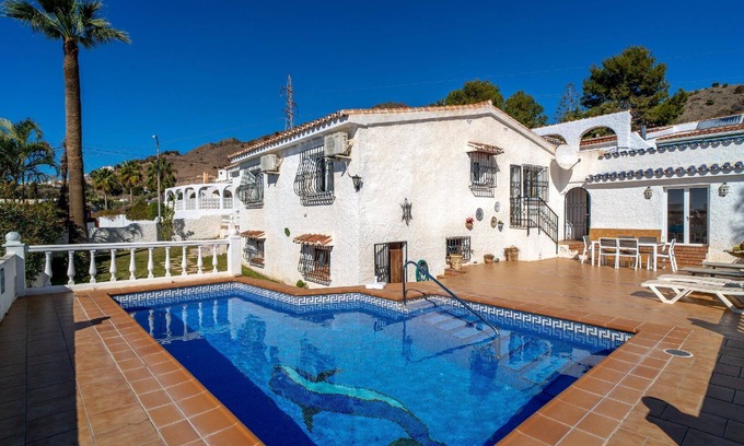Nerja House | Holiday house Nerja for 1 - 6 persons with 2 bedrooms - Holiday home