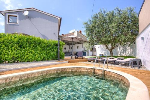 Loborika House | Holiday House Ulika near Pula - Pet Friendly